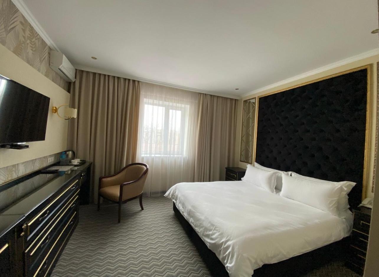 Barhat Hotel & Spa Taraz Kültér fotó