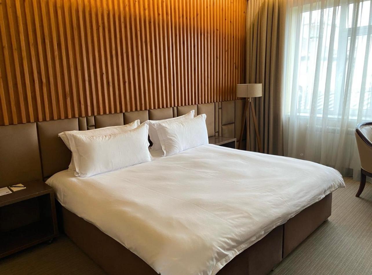 Barhat Hotel & Spa Taraz Kültér fotó