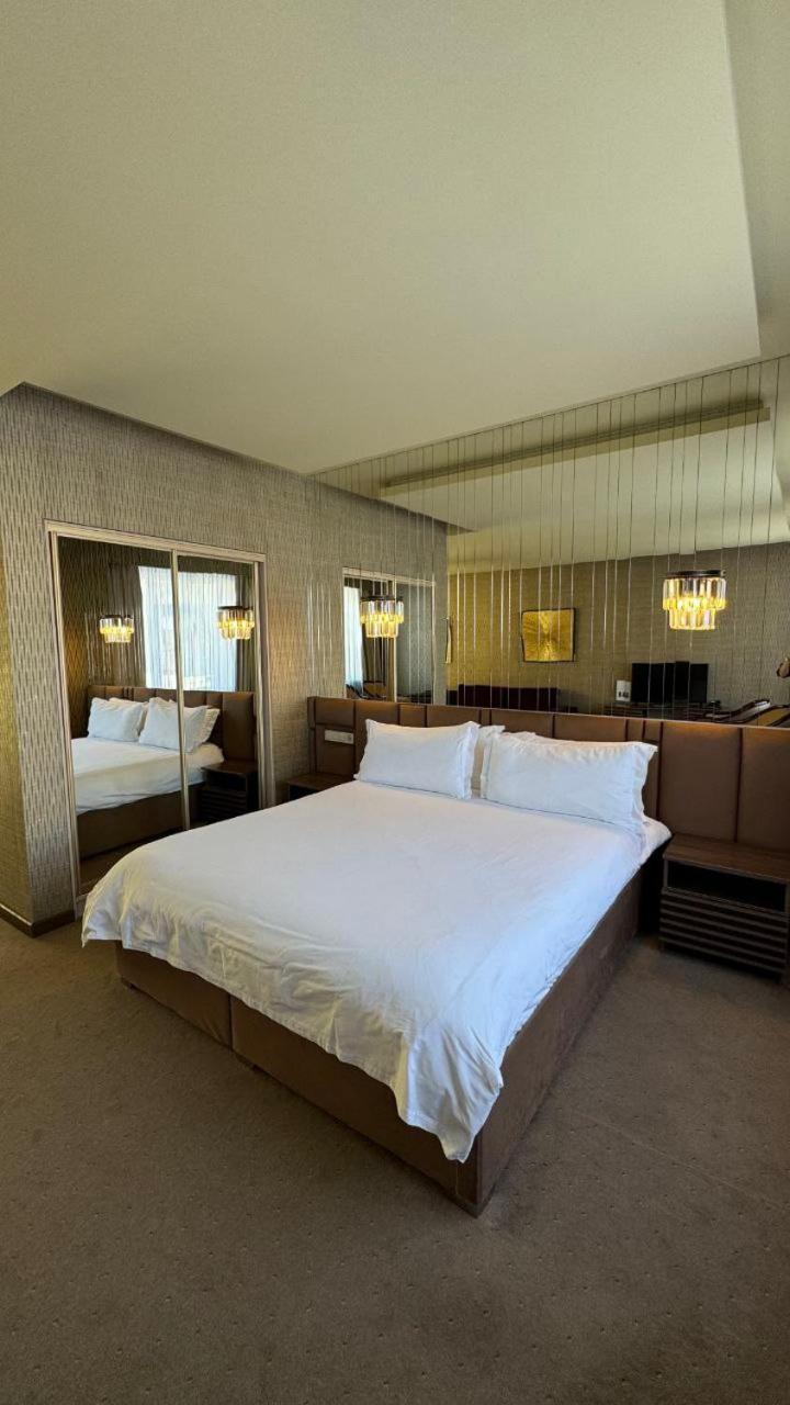 Barhat Hotel & Spa Taraz Kültér fotó