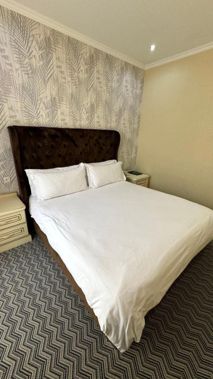 Barhat Hotel & Spa Taraz Kültér fotó