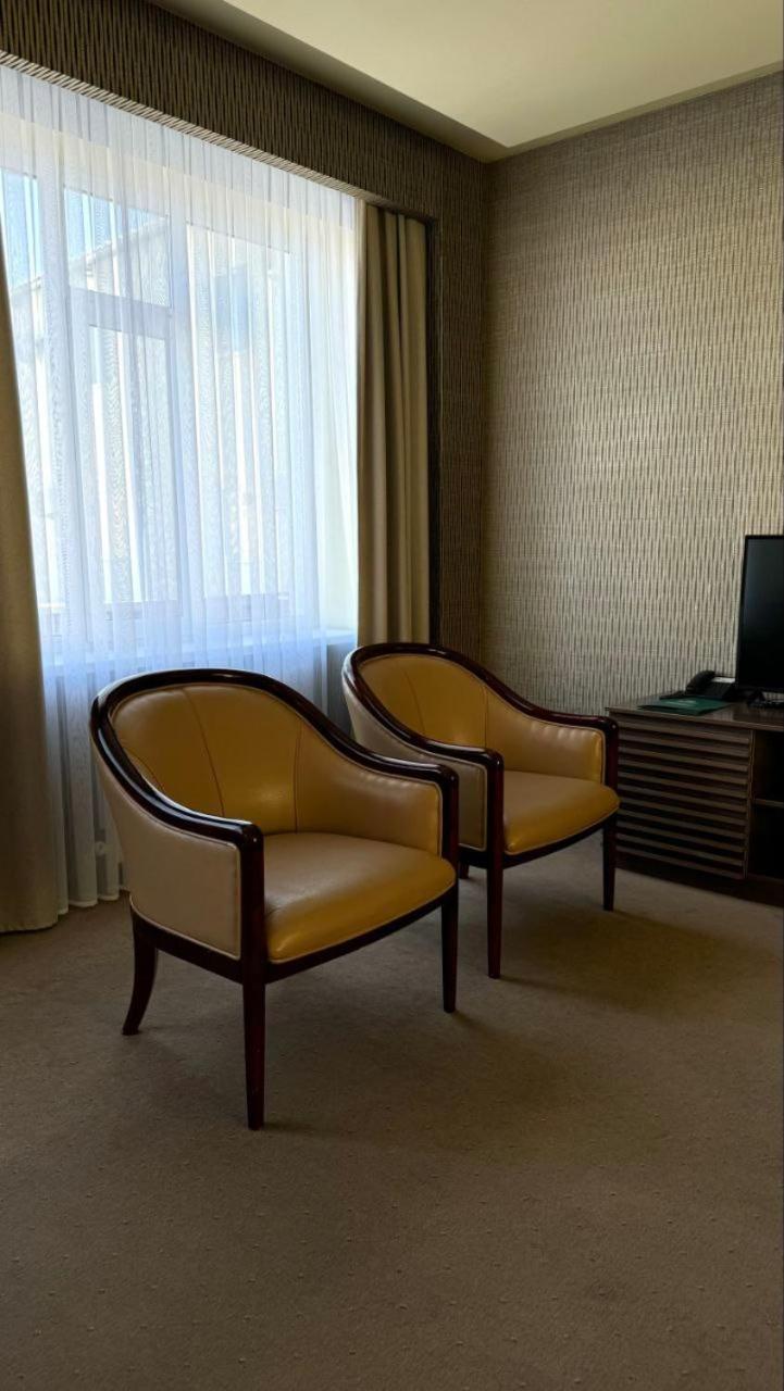Barhat Hotel & Spa Taraz Kültér fotó