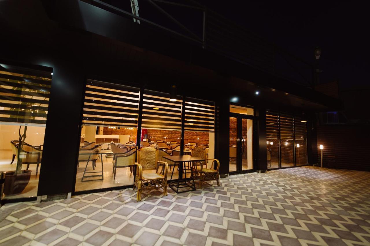 Barhat Hotel & Spa Taraz Kültér fotó